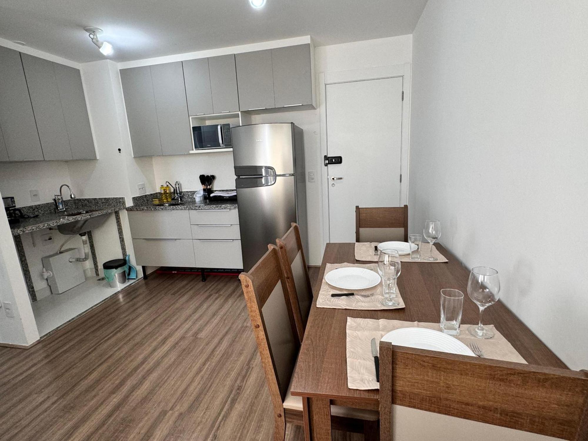 R1202 Apto Completo 2 Dorm Mooca